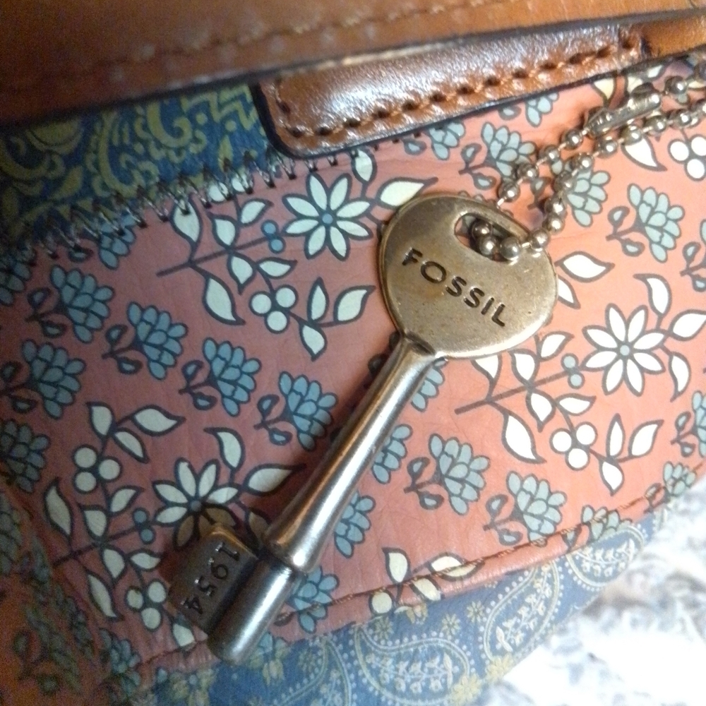 Fossil vintage hand bag